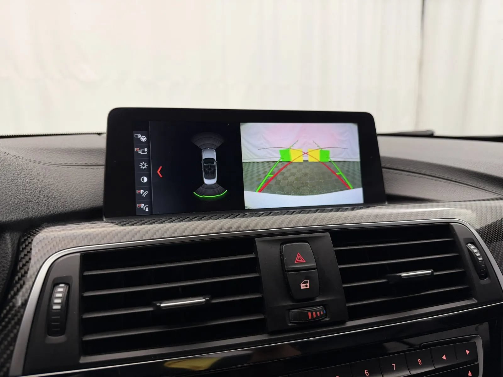 Used 2018 BMW M4 Convertible RWD image 28