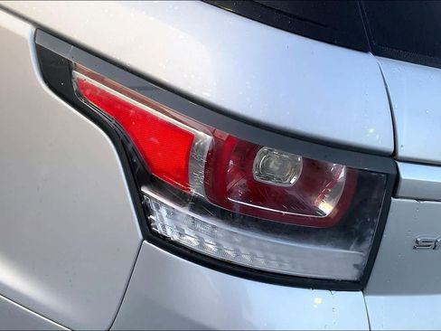 Used 2014 Land Rover Range Rover Sport HSE AWD/4WD image 27