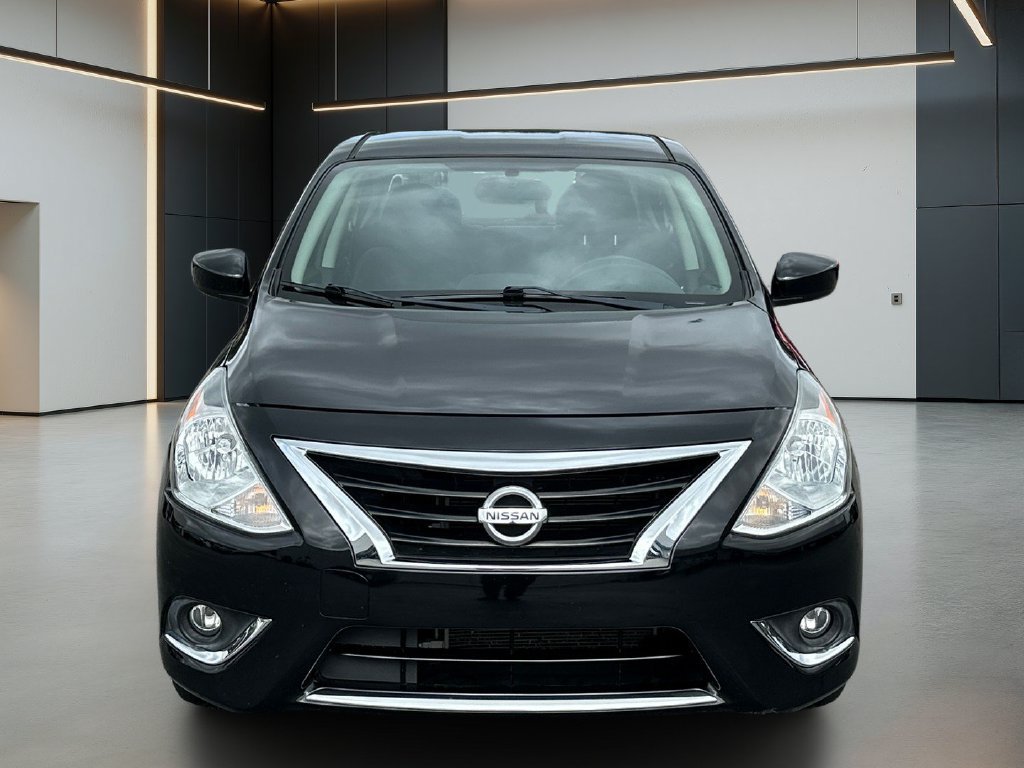 Used 2018 Nissan Versa SV w/ SV Special Edition Package FWD image 9