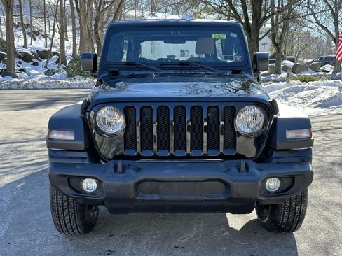 Used 2023 Jeep Wrangler Unlimited Sport image 9