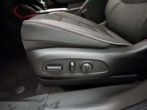 Used 2022 Chevrolet TrailBlazer RS image 28