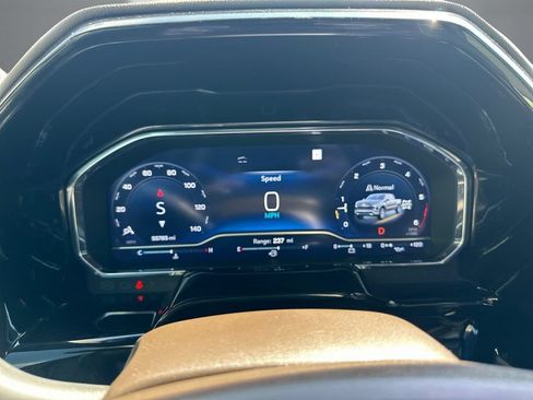 Used 2023 Chevrolet Silverado 1500 LTZ AWD/4WD image 22