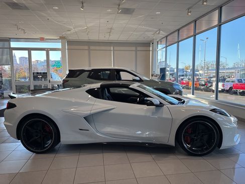 Used 2025 Chevrolet Corvette E-Ray image 4