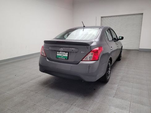 Used 2019 Nissan Versa SV image 7