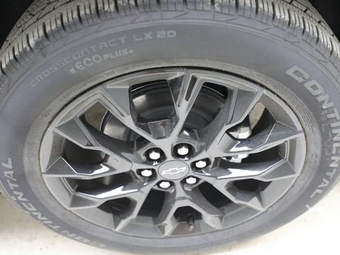New 2026 Chevrolet Traverse LT w/ Midnight/Sport Edition FWD image 31