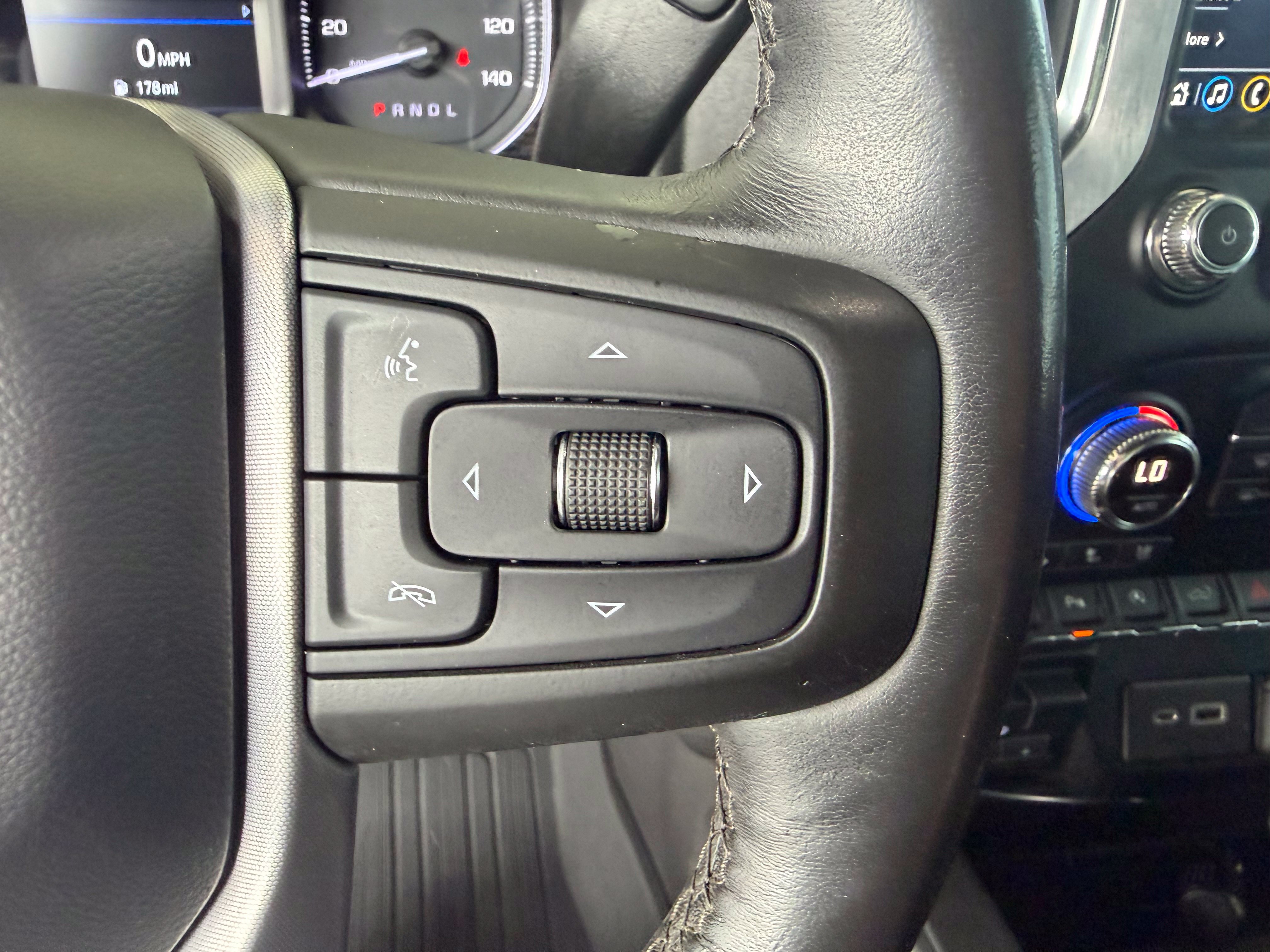 Used 2021 GMC Sierra 1500 SLT AWD/4WD image 39