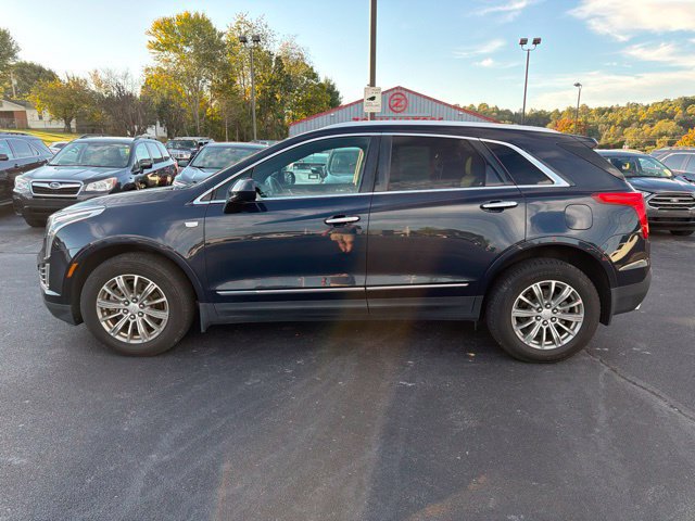 Used 2017 Cadillac XT5 Luxury w/ Driver Awareness Package AWD/4WD image 5