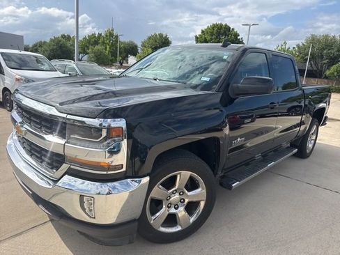 Used 2017 Chevrolet Silverado 1500 LT w/ Texas Edition image 6