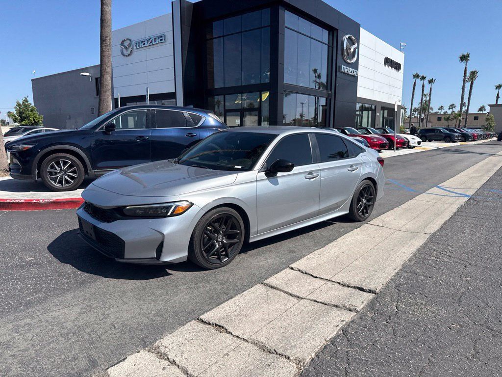Used 2025 Honda Civic Sport image 2