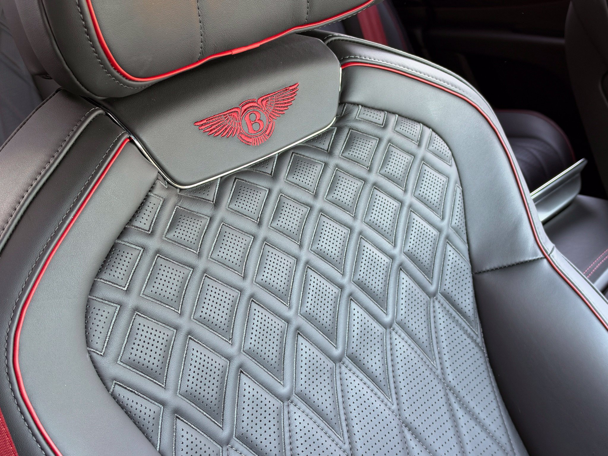 Used 2021 Bentley Flying Spur V8 AWD/4WD image 40