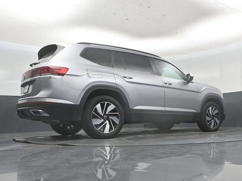 Used 2025 Volkswagen Atlas SE FWD image 44