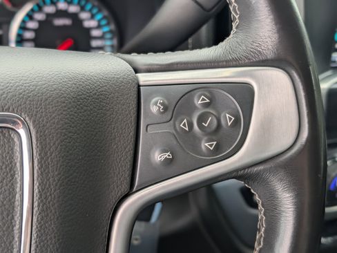 Used 2018 GMC Sierra 1500 SLE w/ SLE Value Package image 17