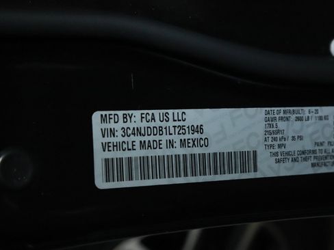 Used 2020 Jeep Compass Trailhawk image 20