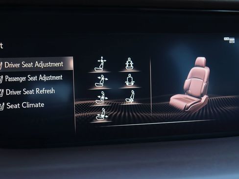 Used 2018 Lexus LS 500 w/ Interior Upgrade Package image 29