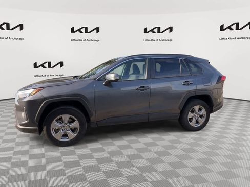 Used 2025 Toyota RAV4 XLE AWD/4WD image 5