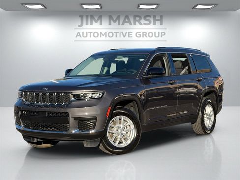 Used 2023 Jeep Grand Cherokee L Laredo image 1
