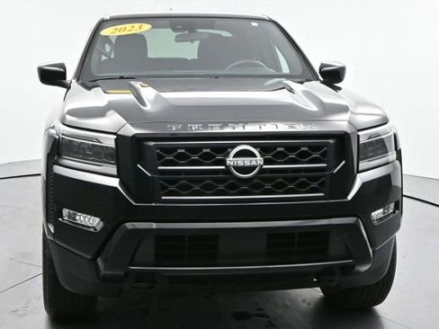 Used 2023 Nissan Frontier SV w/ Midnight Edition Package image 2