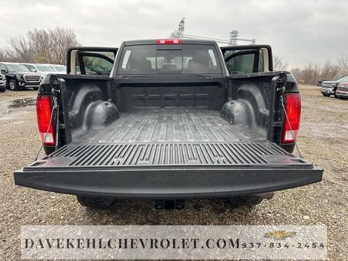 Used 2018 RAM 2500 Big Horn w/ Sport Appearance Group image 29