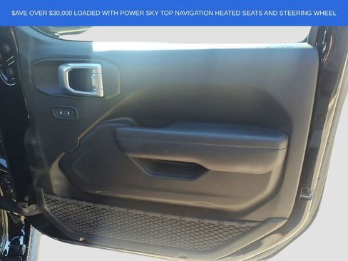 Used 2023 Jeep Wrangler Unlimited w/ Sun & Screen Package image 9