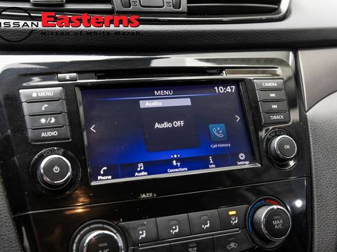 Used 2020 Nissan Rogue Sport S w/ Appearance Package FWD image 18