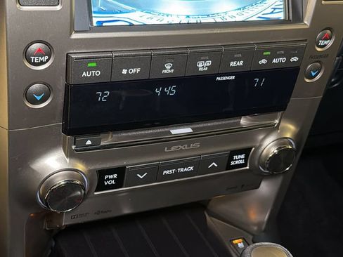 Used 2021 Lexus GX 460 Premium w/ Premium Package AWD/4WD image 28