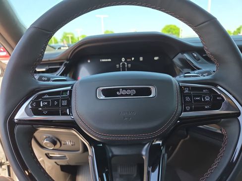 New 2026 Jeep Grand Cherokee L Summit AWD/4WD image 23