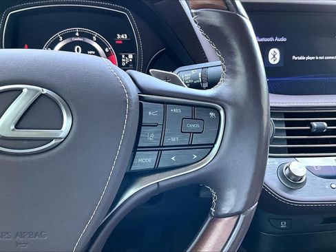 Used 2020 Lexus LS 500 w/ Interior Upgrade Package RWD image 23
