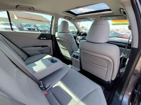 Used 2013 Honda Accord Touring image 37