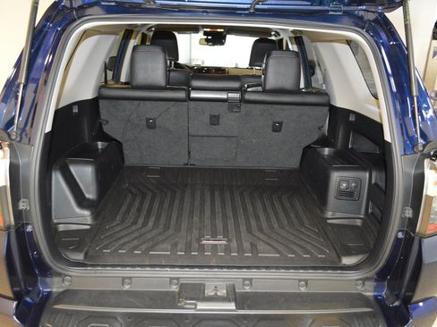 Used 2021 Toyota 4Runner TRD Off-Road Premium AWD/4WD image 13