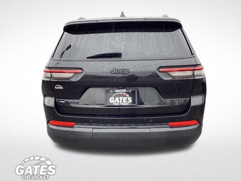 Used 2022 Jeep Grand Cherokee L Laredo AWD/4WD image 8
