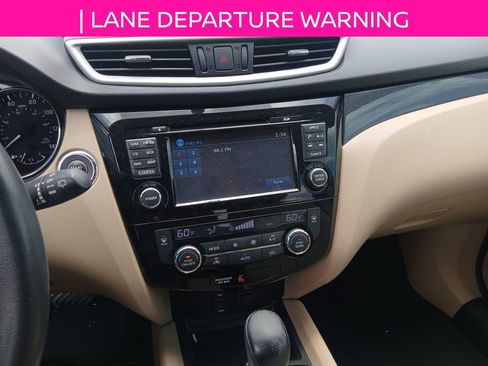 Used 2016 Nissan Rogue SL w/ SL Premium Package FWD image 14