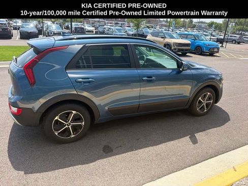 Certified 2023 Kia Niro EX FWD image 12
