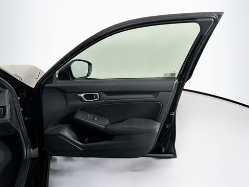 Used 2023 Honda Civic Sport image 29