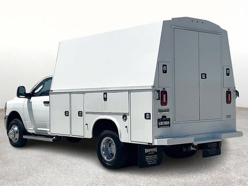 Used 2024 RAM 3500 Tradesman w/ Chrome Appearance Group AWD/4WD image 4