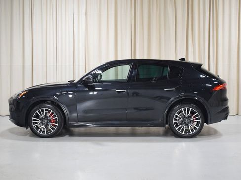 Used 2023 Maserati Grecale Modena AWD/4WD image 4
