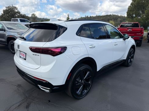 Used 2025 Buick Envision Sport Touring image 6