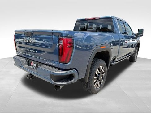 New 2026 GMC Sierra 2500 Denali Ultimate AWD/4WD image 7