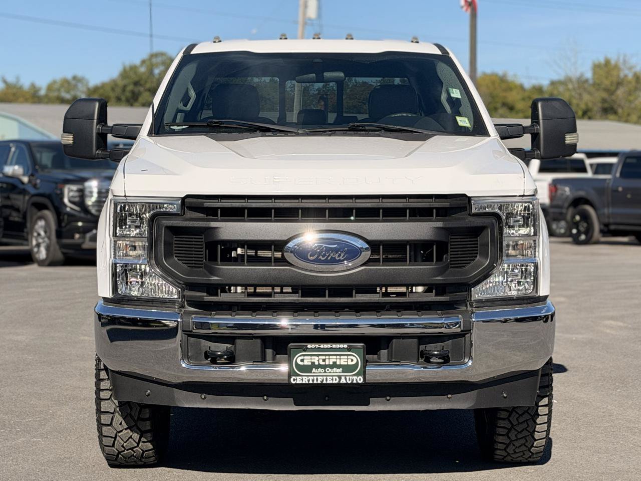Used 2022 Ford F250 XL w/ Power Equipment Group AWD/4WD image 2
