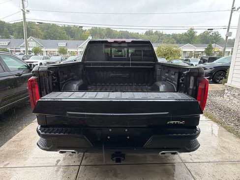Used 2023 GMC Sierra 1500 AT4 w/ AT4 Premium Package AWD/4WD image 7