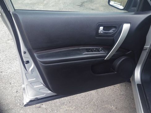 Used 2012 Nissan Rogue SL AWD/4WD image 27