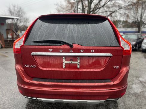 Used 2016 Volvo XC60 T5 Premier w/ Proximity Package image 6