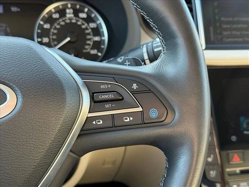 Used 2022 INFINITI QX50 Essential image 13