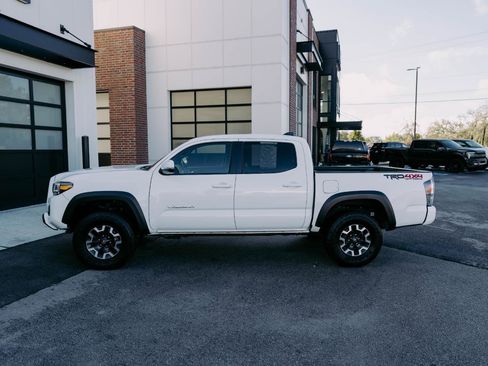 Used 2023 Toyota Tacoma 4x4 Double Cab image 4
