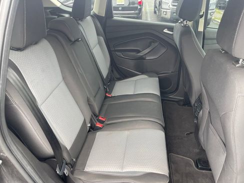 Used 2017 Ford Escape SE FWD image 30