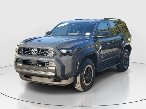 Used 2025 Toyota 4Runner TRD Off-Road Premium image 3