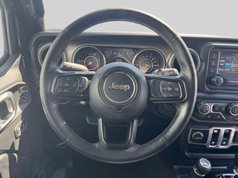 Used 2018 Jeep Wrangler Sport AWD/4WD image 11