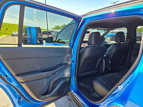 Used 2026 Jeep Cherokee Limited AWD/4WD image 27