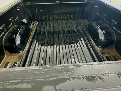 Used 2023 GMC Sierra 1500 Elevation image 27