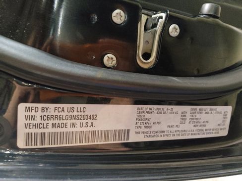 Used 2022 RAM 1500 Classic SLT image 33