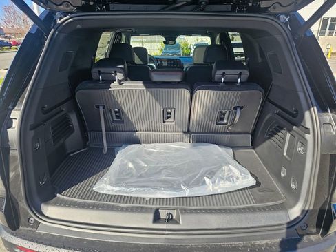 New 2026 Chevrolet Traverse Z71 image 14